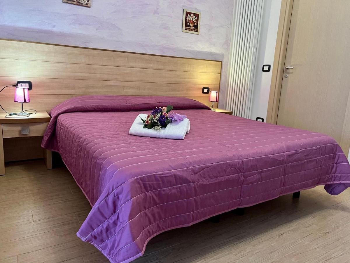 Agriturismo Le Essenze - Terrazza Sulla Romagna Cesena Eksteriør billede